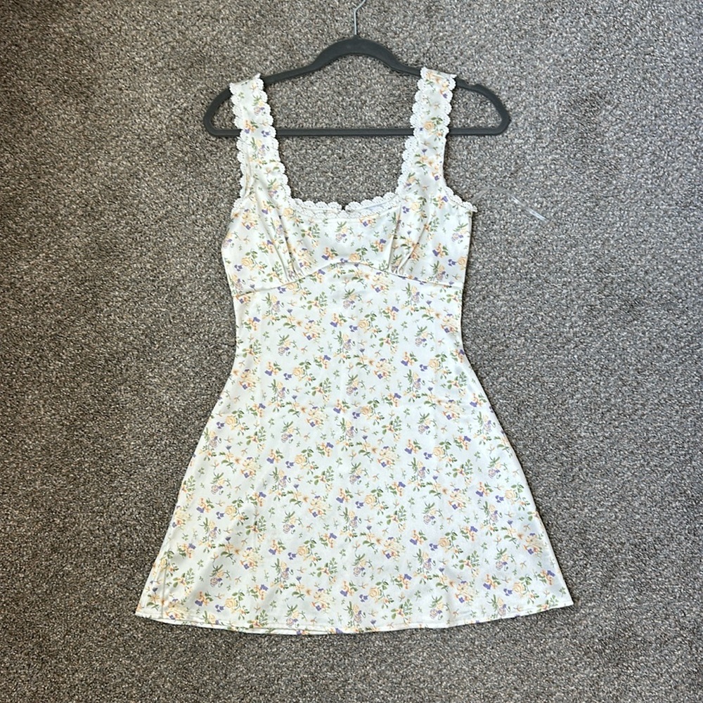 Princess Polly floral mini dress size 2